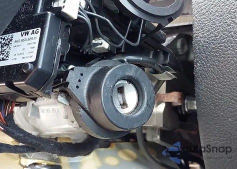 2013 Volkswagen Tiguan S z USA, uszkodzony, nr VIN WVGAV3AX2DW575668